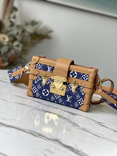 LV Type number m57399 blue-193b32f8